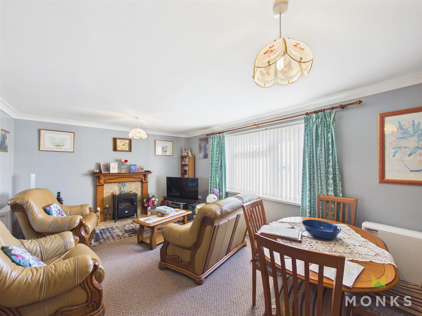 19 Barnfield Avenue, Shrewsbury, SY4 5HT For Sale